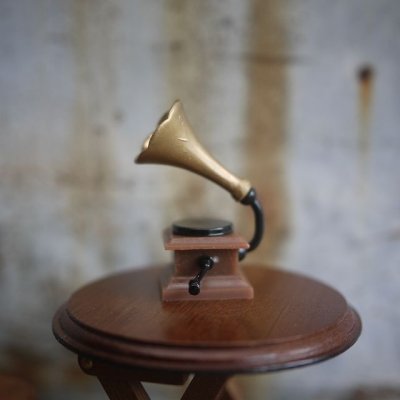 画像3: ラッパ型蓄音機